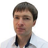 Врач Дербенев Максим Александрович