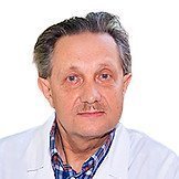 Врач Комаров Виктор Тимофеевич