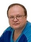 Врач Стародубцев Владимир Алексеевич