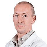 Врач Ватолин Павел Викторович